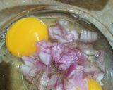 A picture of step 2 of French omelette.