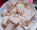 Hình bước làm 1 của món Chè khoai môn nếp cẩm