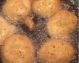 A picture of step 6 of Dahi baray (Mash ki dal ke).