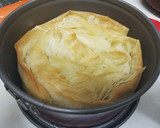 Foto del paso 5 de la receta: "Ruffled Milk pie" Tarta flor de masa filo🏵️
