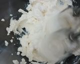 Foto langkah ke 1 dari resep Basque burnt cheese cake.