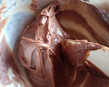 Foto langkah ke 5 dari resep Buttery Pudding Chocolate Mouse Cookie Cup.