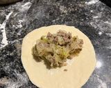 Foto del paso 7 de la receta: Kraut pirot (empanada alemanas con carne molida y repollo)