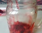Foto langkah ke 3 dari resep Korean Strawberry Milk.