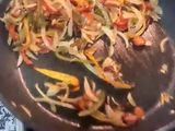 Noodles de arroz con presa ibérica. Sin gluten