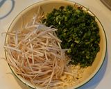 Foto langkah ke 1 dari resep Tauge Orek Telur #66.