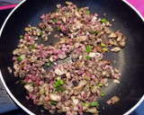 Foto del paso 2 de la receta: Champiñones rellenos de espinacas jamón y ajos tiernos