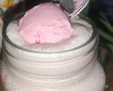 A picture of step 3 of Korean Jelly Strawberry Milk.