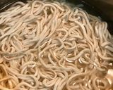 Hình bước làm 3 của món Mỳ đậu nành xào rau nấm
