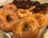 صورة لخطوة 2 من وصفة اوريجينال دوناتس 🍩