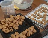 Foto langkah ke 5 dari resep Bite size crunchy cookies.