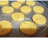 A picture of step 5 of Zeera biscuits.