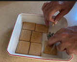 Foto del paso 4 de la receta: Tarta de galletas, nata y lima