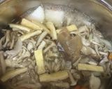 A picture of step 4 of Leftover Curry Udon.