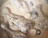 Foto del paso 8 de la receta: Muslos de pavo en salsa con ciruelas y orejones