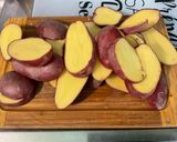 Une image de l'étape 3 de Pommes de terre rouges à l'ail rose et herbes de Provence.