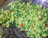 Foto langkah ke 7 dari resep Nasi Goreng Sawi Teri.