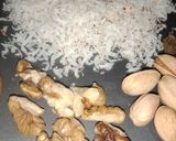 A picture of step 5 of Eggs coconut halva.
