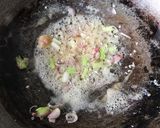 Foto langkah ke 3 dari resep Cah Enoki Telur.