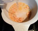 Foto langkah ke 2 dari resep Bubur Salmon Labu Siam (MPASI Bayi 6 Bln+).