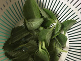 अजवाइन पत्ती पकोडा (Ajwain leaf pakora recipe in hindi)