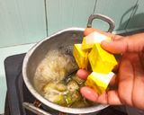 Foto langkah ke 3 dari resep Menu diet : asem asem ayam tahu.