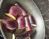 A picture of step 3 of Grilled spicy egplant.