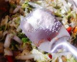 Foto langkah ke 7 dari resep Tumis sawi putih & terong pedas.