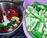 Foto langkah ke 1 dari resep Terong balado.