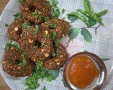 A picture of step 4 of Leftover moong dal and chana dal vada.