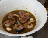 Foto del paso 1 de la receta: Caballa en adobo al estilo de mi madre con picadillo de verduras