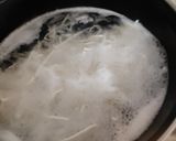 A picture of step 3 of Manchow soup.