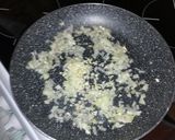 Une image de l'étape 1 de Blanc de poulet sauce curry.