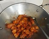 Foto langkah ke 4 dari resep Udang saos asam manis.