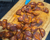 Foto del paso 2 de la receta: Patatas con chorizo, jamón y huevo
