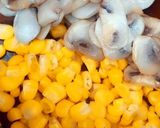 عکس مرحله 2 از دستور سالاد قارچ و ذرت 🌽🍄