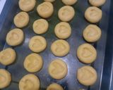 Foto langkah ke 2 dari resep Strawberry Heart Cookies.