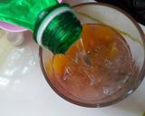 A picture of step 6 of 4 simple iftar drinks/mojito's.