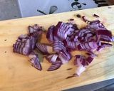 Une image de l'étape 3 de Farfalles bicolores au gorgonzola,basilic et oignon rouge.