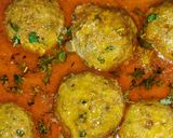 A picture of step 5 of Green Masala Chicken Meatballs With Boiled Eggs.