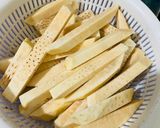 Hình bước làm 1 của món Sake chiên