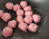 Foto del paso 1 de la receta: Albóndigas con salsa de Gorgonzola, Espinacas y Patatas🧀