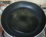 A picture of step 2 of Scrambled eggs.
