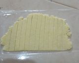 Foto langkah ke 3 dari resep Stik Kentang Keju.