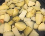Foto langkah ke 2 dari resep Potato Cream Soup.