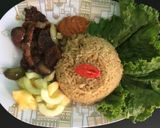 Foto langkah ke 1 dari resep Nasi Kebuli dan Kambing Lada Hitam.