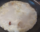 Foto del paso 2 de la receta: Snack/plato rápido: Revuelto de bacalao y patatas paja