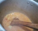 A picture of step 3 of Pyaaz Aaloo Salan.