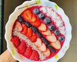 A picture of step 8 of Super Berry Smoothie Bowl.