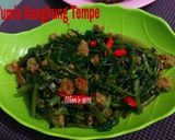 Foto langkah ke 2 dari resep Cah Kangkung Tempe.